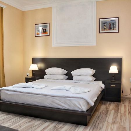 Vayk Hotel Экстерьер фото