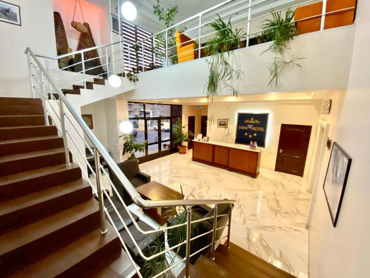Vayk Hotel Экстерьер фото