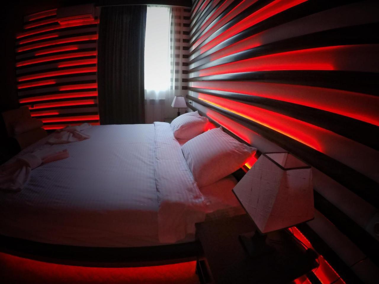 Vayk Hotel Экстерьер фото
