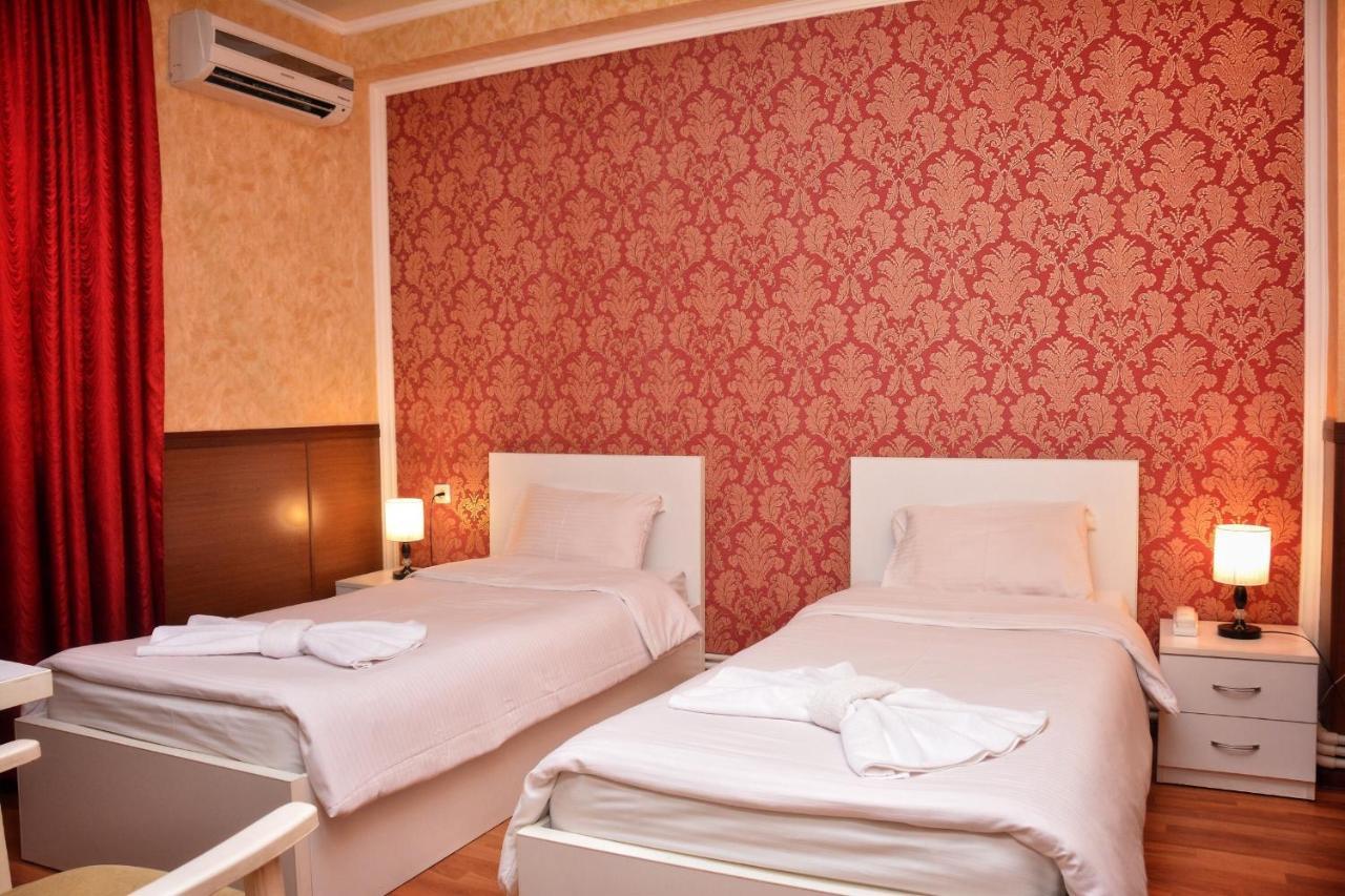Vayk Hotel Экстерьер фото