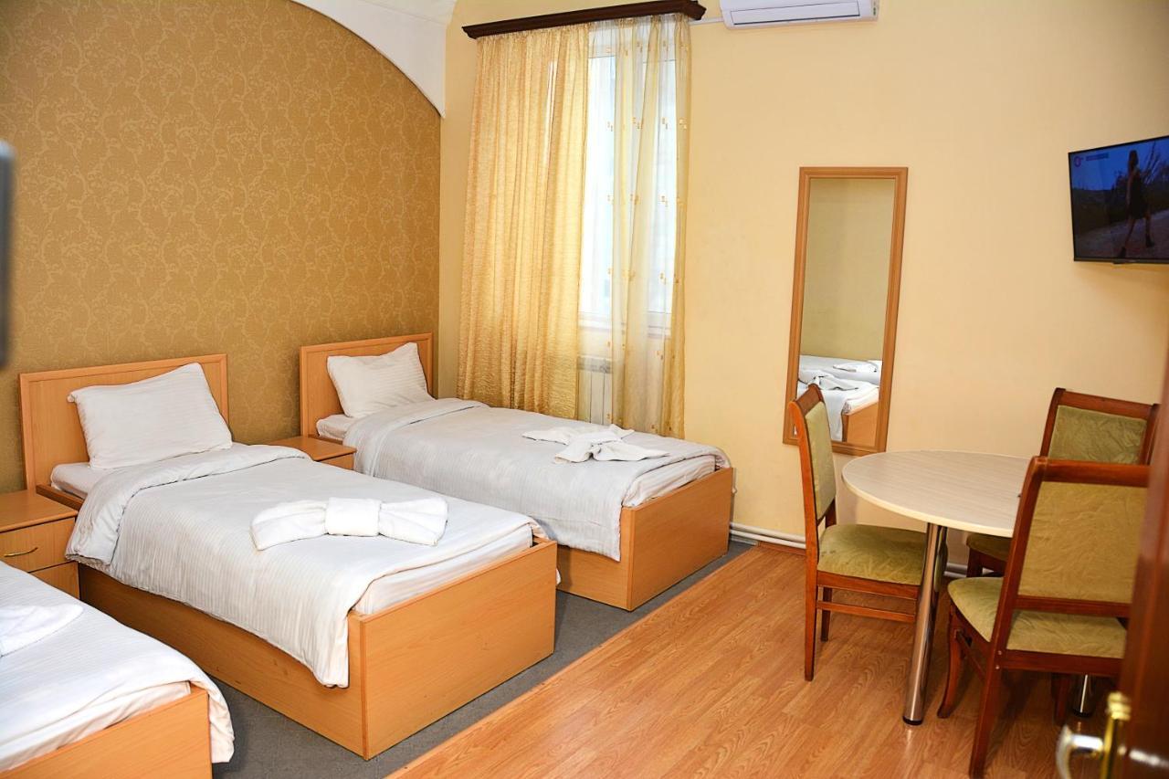 Vayk Hotel Экстерьер фото